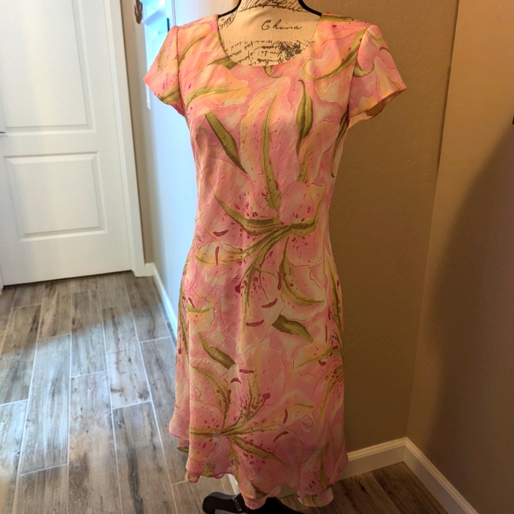 Maggy London Lightweight Floral Dress Size Small/Medium 4-6
